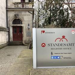 Standesamt Merseburg © Stadt Merseburg Eingang Standesamt ©Stadt Merseburg