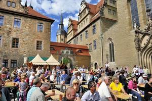 Schlossfest auf dem Domplatz schlossfest auf dem domplatz
