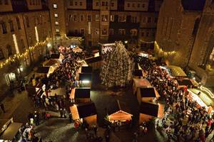 schlossweihnacht ueberblick 02