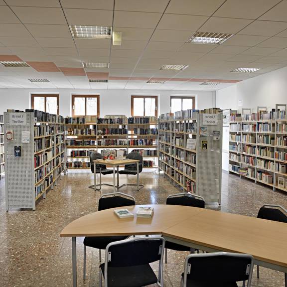 Lesesaal Stadtbibliothek © Wolfgang Kubak