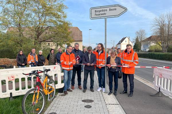 Übergabe Radweg im OT Beuna © Pressestelle radweg beuna 2