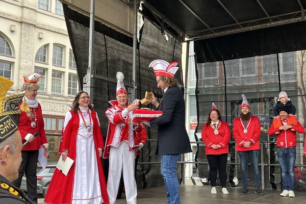 Schlüsselübergabe © Pressestelle karnevalser ffnung