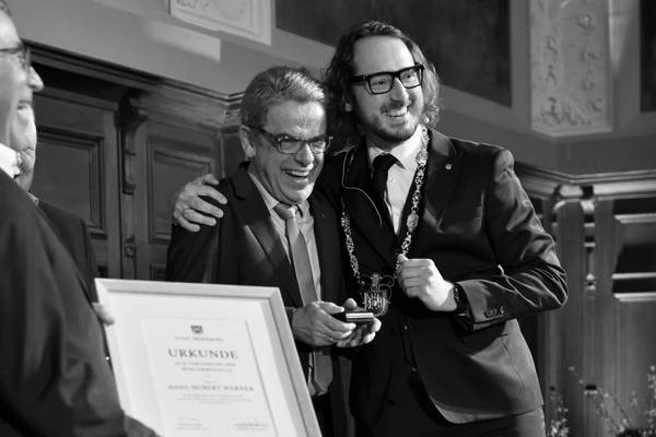 Freudige Erinnerung: Hans-Hubert Werner erhält die Bürgermedaille der Stadt Merseburg © Danny Pockrandt (miografico) dsc9863