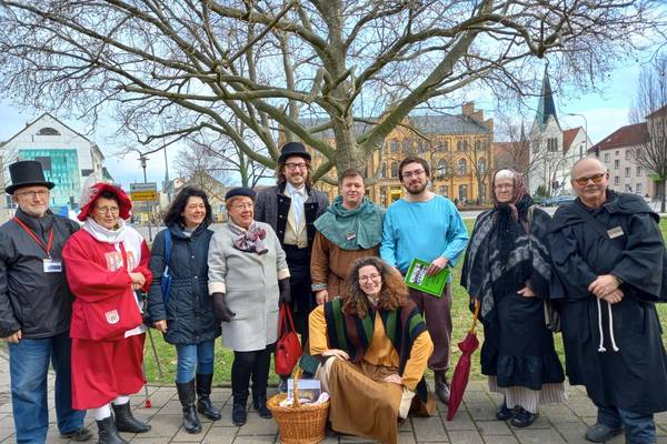 Unsere Stadtführer mit dem OB © Pressestelle unsere stadtführer mit dem ob